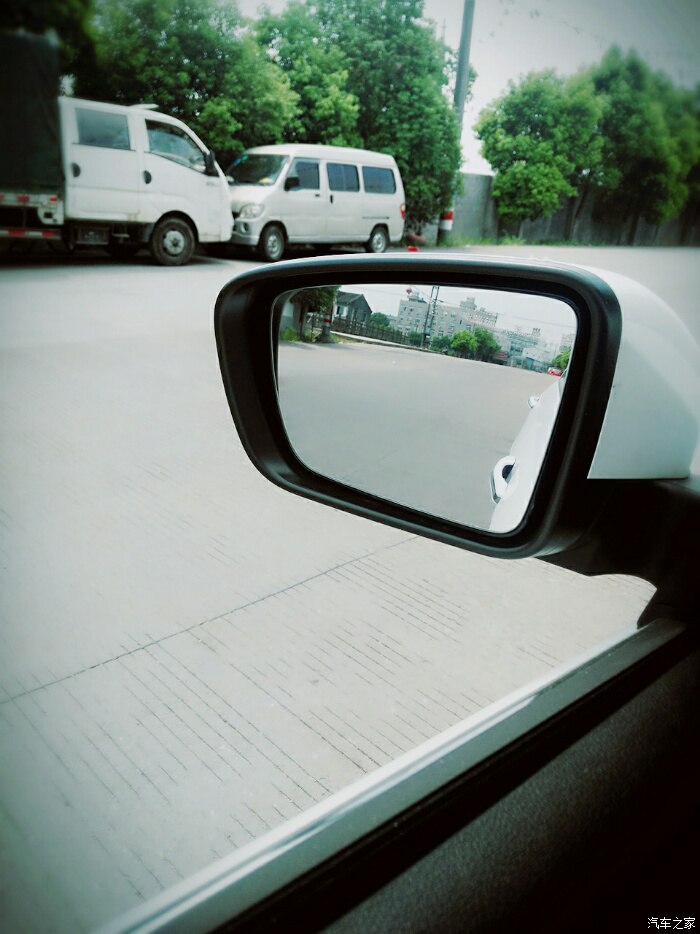 人生第一台车感言伊兰特,人生第一辆车的感悟