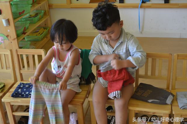 婴幼儿手脚冰凉身上暖和,宝宝浑身发烫手脚发凉怎么处理