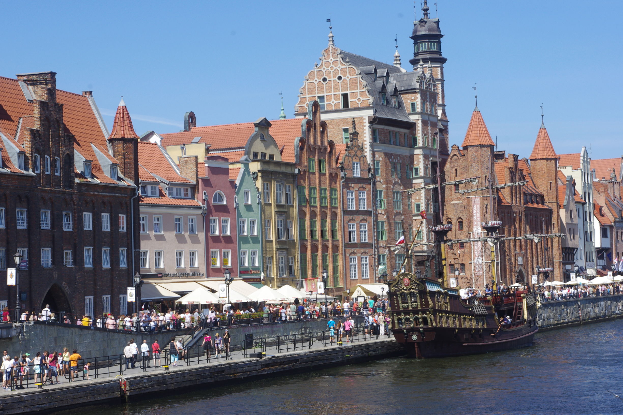 出国旅游哪个国家便宜,出国机票便宜的国家