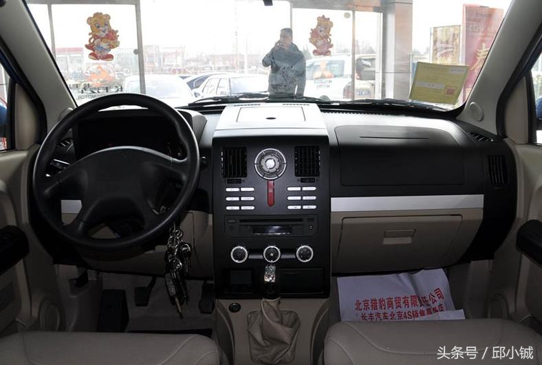 有颜值的suv家用40万,一款颜值高内饰美动力强的小型suv