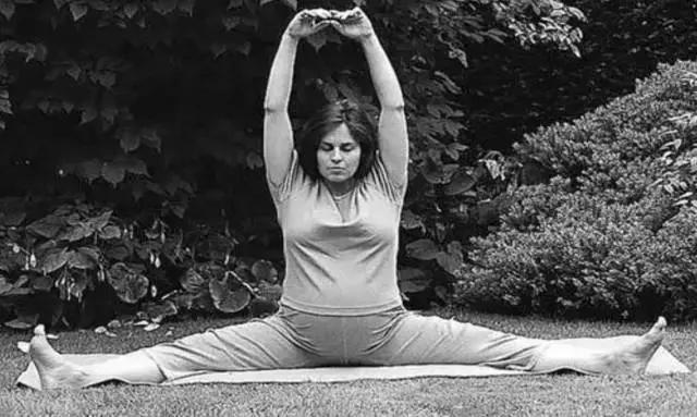 孕妇晚期瑜伽操60分钟完整版,初学孕妇瑜伽视频教程