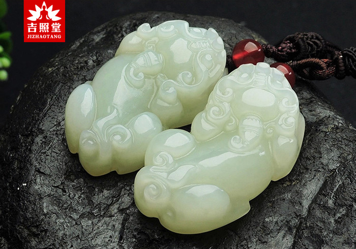 女士佩戴翡翠貔貅关注事项,貔貅手串佩戴有什么讲究女士