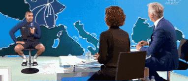 这才是真正的足球科幻片,足球赛场上不可复制的科幻片瞬间