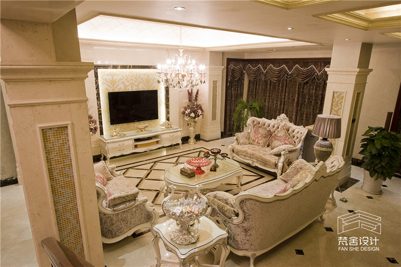 某企业投资400万元,某企业对一座建筑物进行改造