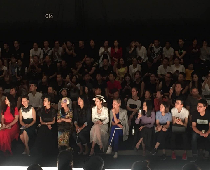 时尚播报┃X132星球时尚发布会自嗨到爆！