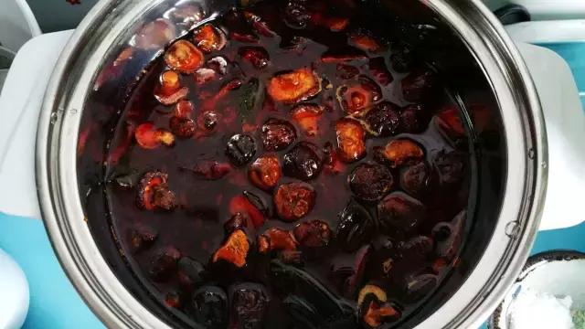 自己炒红油底料,自己制作不辣的麻辣香锅底料教程