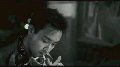 女朋友问烟重要还是我重要,女朋友说烟和自己选一个怎么回答