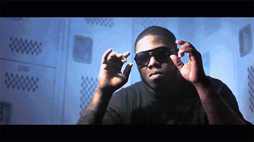 抖腿不是病，只因儿时一不小心见过洗脸盆