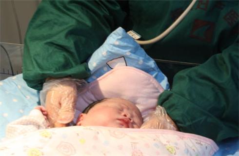 孕妇孕期症状关注事项,孕期常见的疾病有哪些