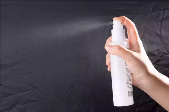 Word天！曾经不起眼的姨妈巾，这次颠覆了我们的三观