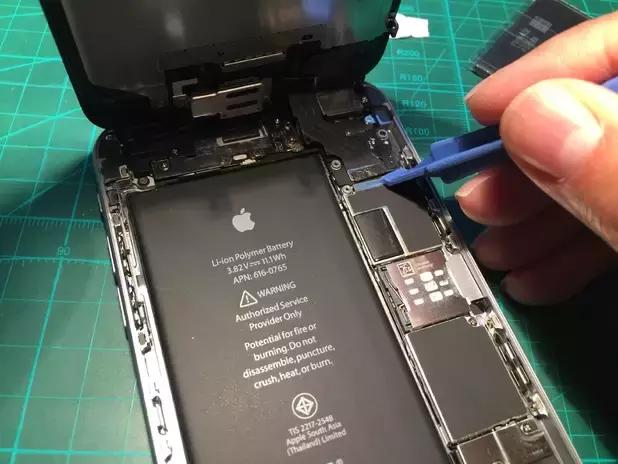 给苹果6s换4000毫安电池,iphone6plus更换电池