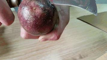 吃百香果会胖吗,青百香果能吃吗