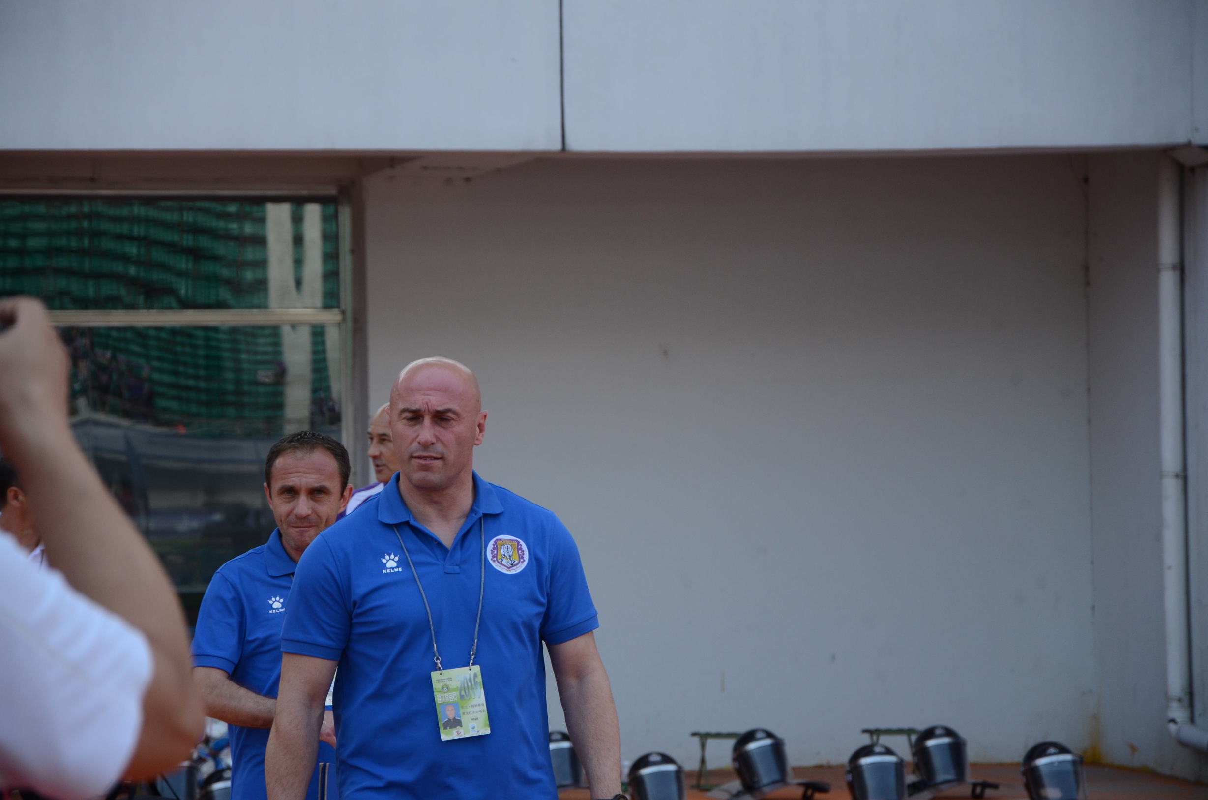 辽宁实德名宿扬科维奇,国青主帅扬科维奇是原来大连的吗