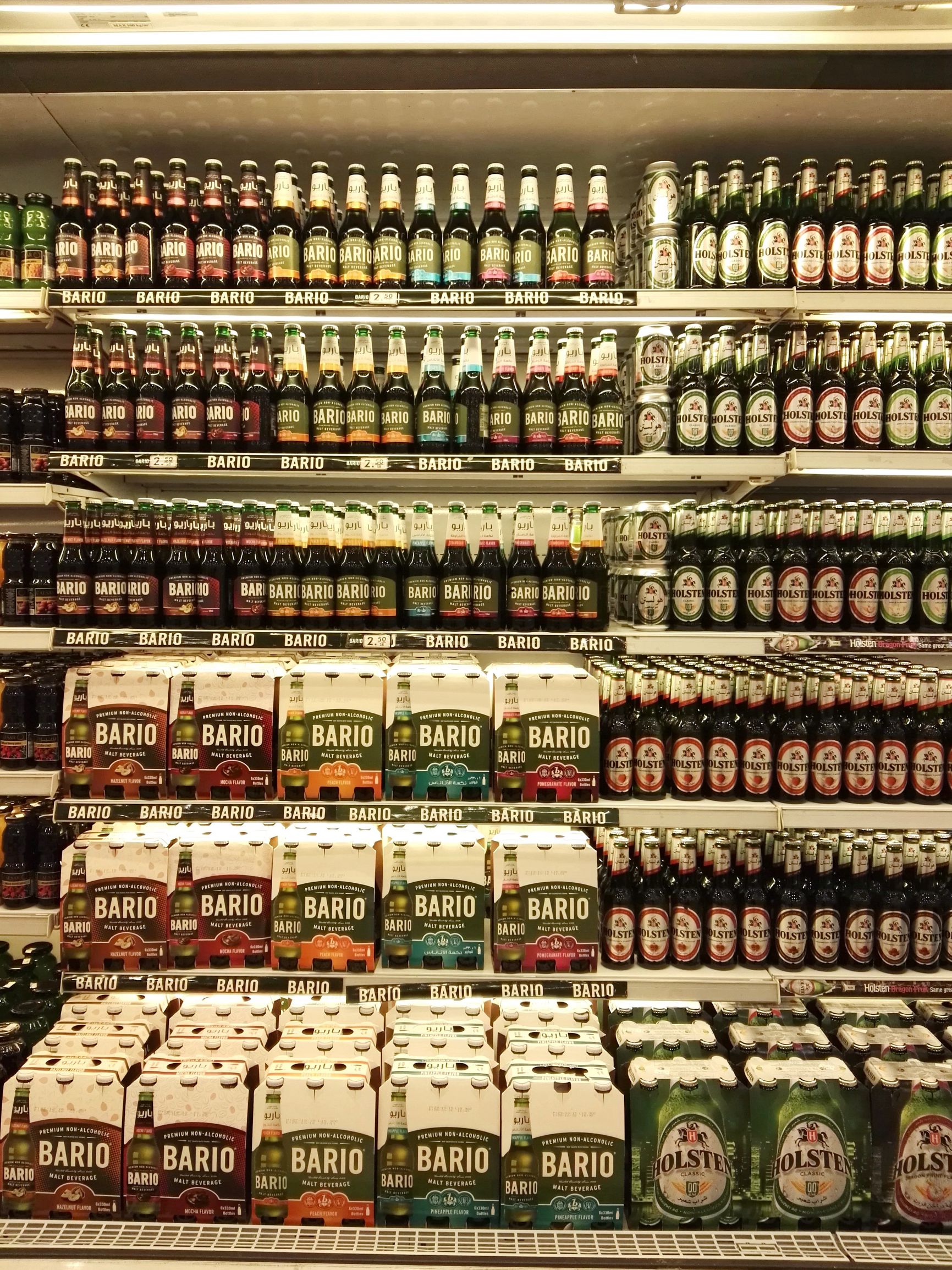 沙特阿拉伯的超市，最爱聘请男收银员