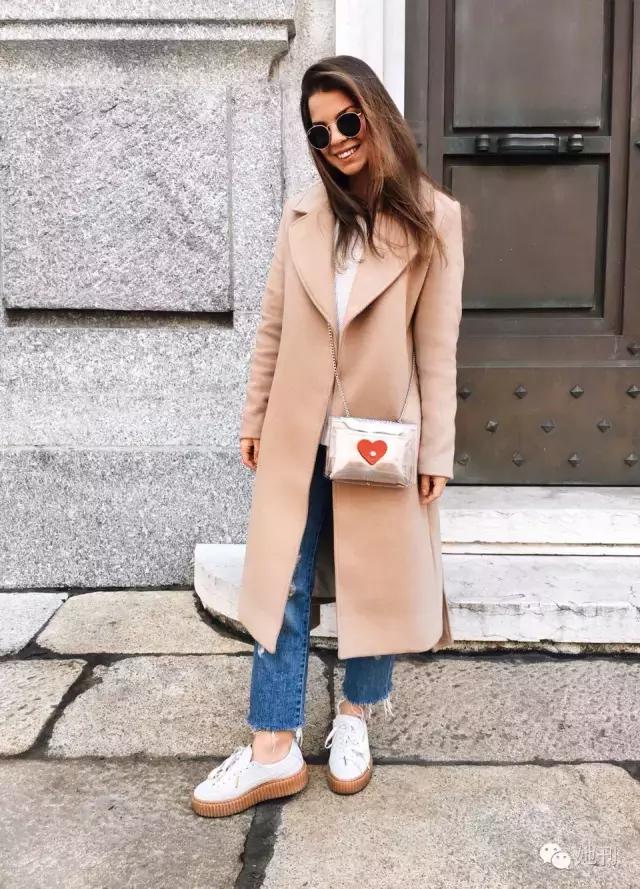 你的小白鞋脏了是怎么洗白的,小白鞋臭的小妙招不用小苏打