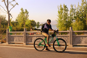 初冬的泸沽湖视频,初冬泸沽湖的水