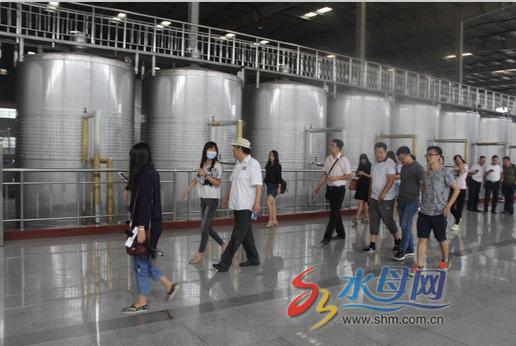 南山庄园干红葡萄酒价格表,烟台南山葡萄酒庄园