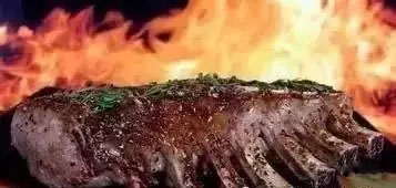 来吧来吧，崖柏吃、喝、抽、睡皆可以！