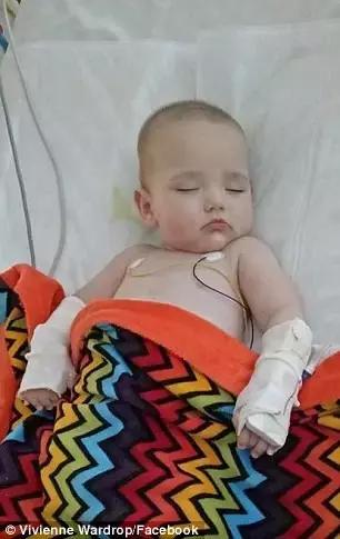 父母关注孩子生病的征兆,父母得知儿子染上这种病