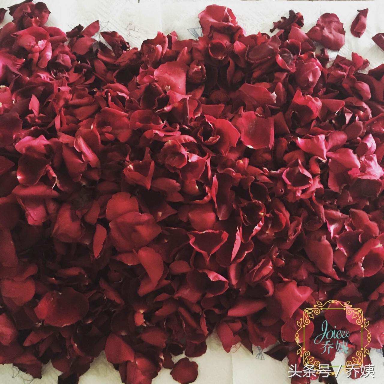 吃一口都是醇厚的红玫瑰味道,吃一口满口玫瑰香