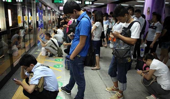 读书没用？首富王健林送“国民老公”王思聪留学读书比谁都会玩