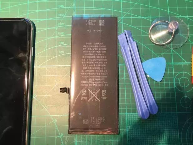 给苹果6s换4000毫安电池,iphone6plus更换电池