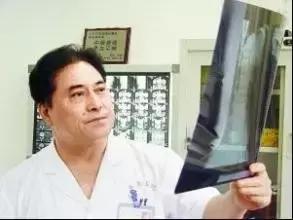 30年来，他们用医术造福患者服务社会