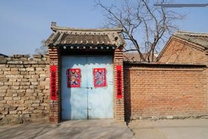 农村大门上面的牌匾写什么好,农村院子大门上写什么字好