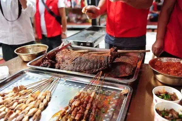 国庆来重庆从你的全世界路过,国庆来了完整视频