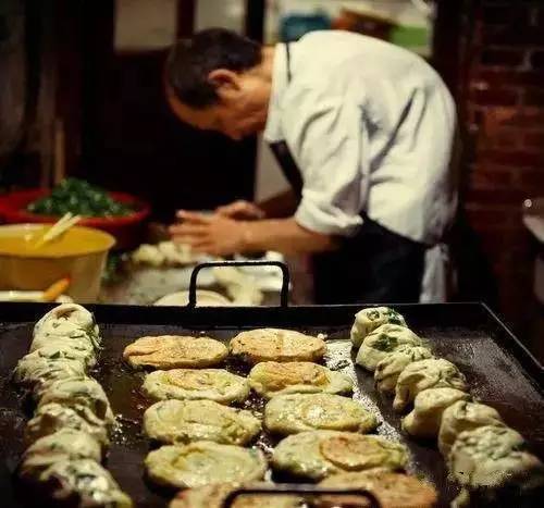 你可以查封取缔，但请别冷笑一个人34年的坚持