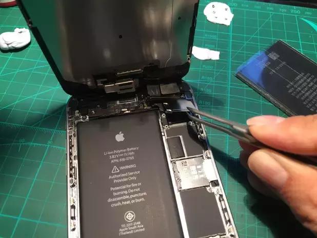 给苹果6s换4000毫安电池,iphone6plus更换电池