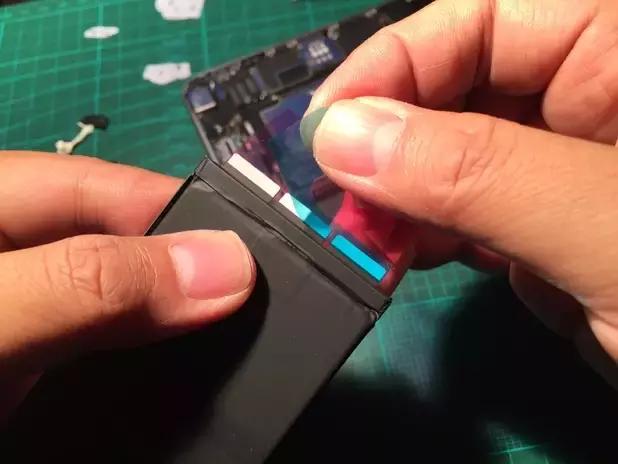 给苹果6s换4000毫安电池,iphone6plus更换电池