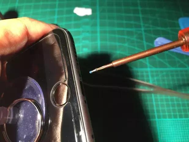 给苹果6s换4000毫安电池,iphone6plus更换电池