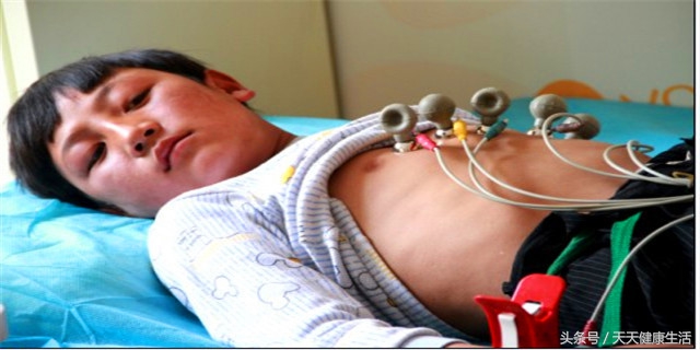 鍎跨鎷嶇墖姘旇兏鏄拫鍥炰簨,鍎跨姘旇兏浣忛櫌