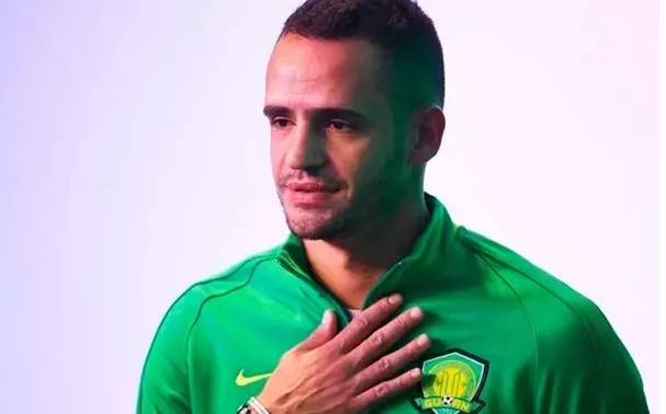 邓加巴西队长,邓加执教巴西队遗留问题