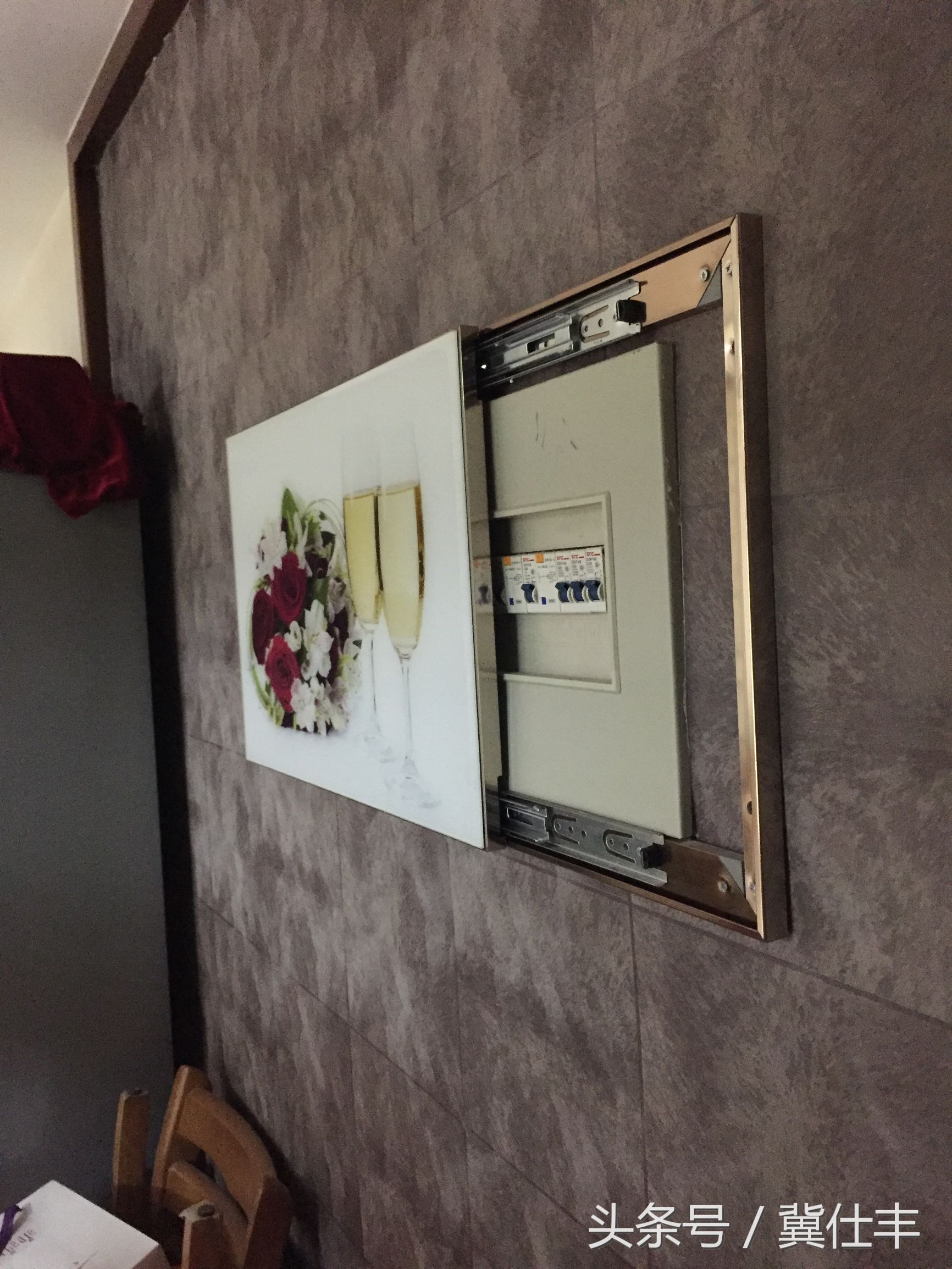 怎么安装配电箱装饰画,配电箱怎么用装饰画隐藏