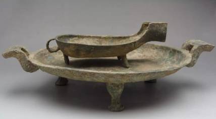 抖腿不是病，只因儿时一不小心见过洗脸盆