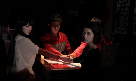 笔仙大战贞子2笔仙的前世,笔仙前世被逼结婚是为什么