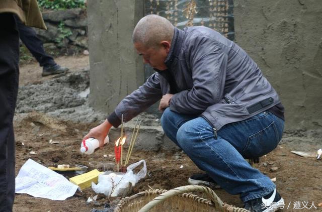 明兵攻破海龙屯奶妈冒险救出杨寿松　杨氏后人为恩太祖穆氏立碑