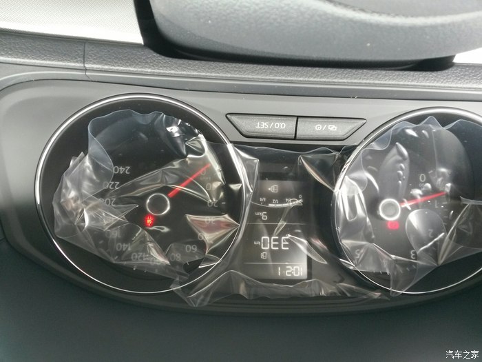 2022款朗逸1.5自动舒适版提车作业,2015款朗逸1.6l手动舒适版