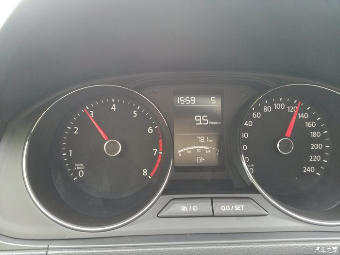 2022款朗逸1.5自动舒适版提车作业,2015款朗逸1.6l手动舒适版