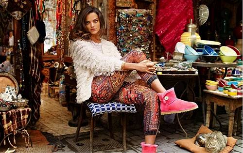 一双丑到爆的棉鞋火了几十年，年销90亿，夏天也有爆款，靠一反时尚毒招