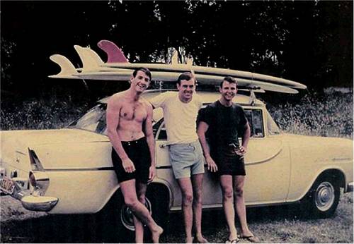 一双丑到爆的棉鞋火了几十年，年销90亿，夏天也有爆款，靠一反时尚毒招