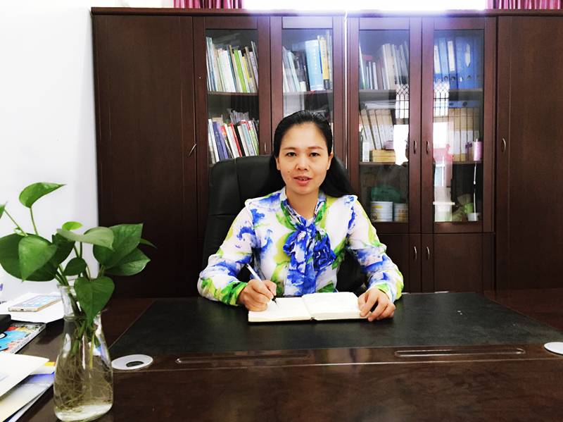 咸嘉博才小学校长陈艳萍,咸嘉学校校长陈艳萍