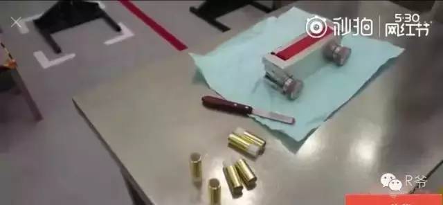 ysl圣诞限定口红值得入手,ysl圣诞限量黑管09