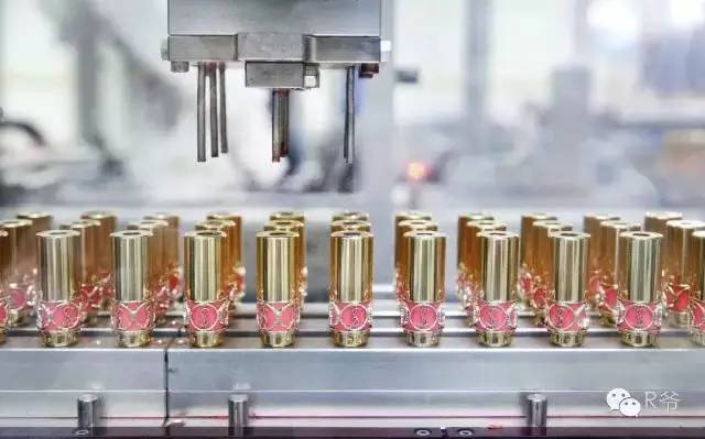 ysl圣诞限定口红值得入手,ysl圣诞限量黑管09