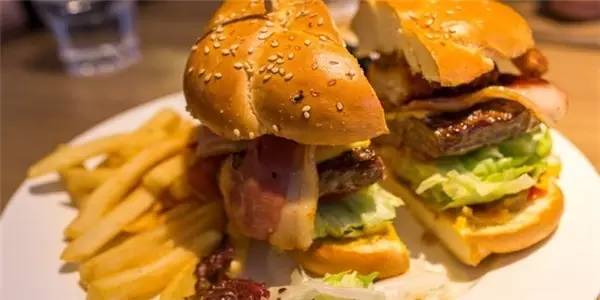 两人用餐一人免单,两人生日餐厅推荐团购