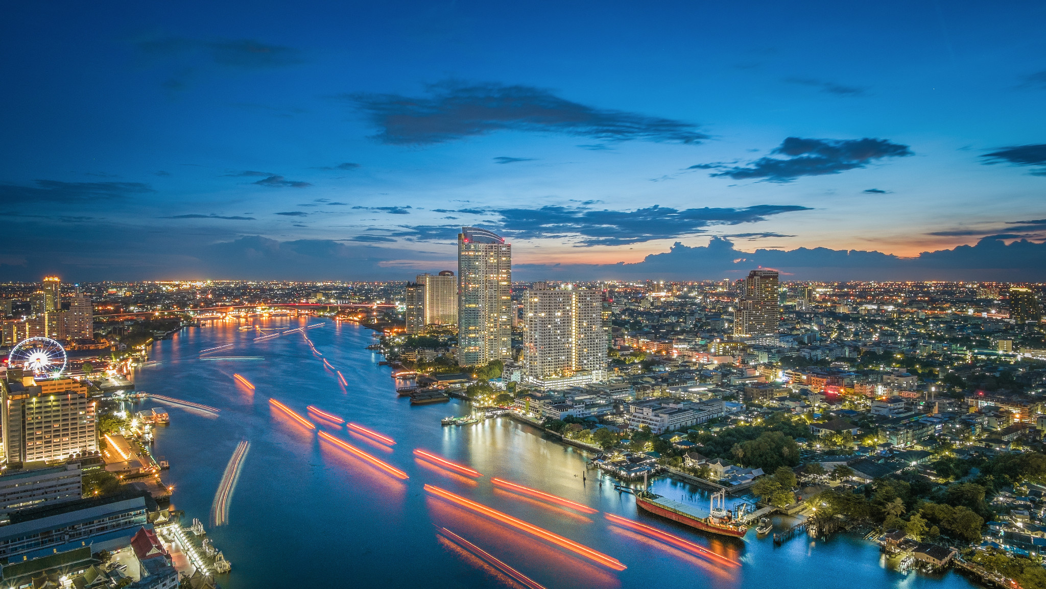 泰国国王去世是哪一年,泰国国王普密蓬去世