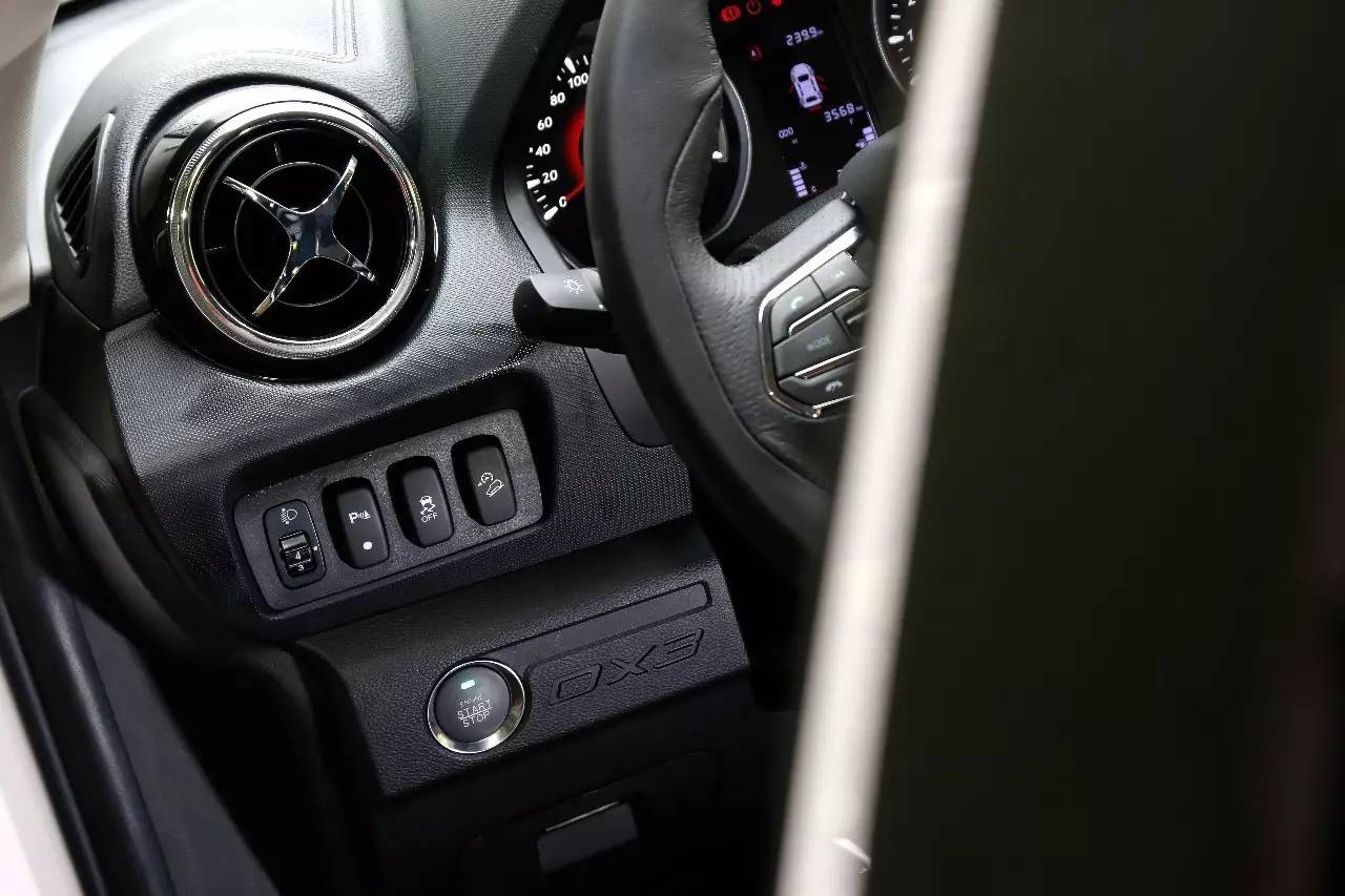 吉利远景x3和东南dx3哪个质量好,东南dx3深度体验