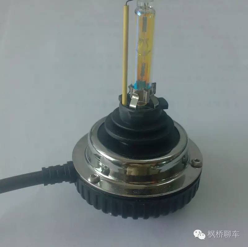 原厂卤素灯升级透镜氙气灯违法吗,原车卤素灯可以换led透镜合法吗